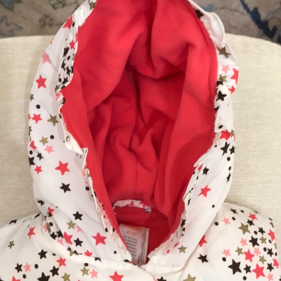 NWOT Gymboree puffer vest with hoodie 4-5T - Picture 3 of 9